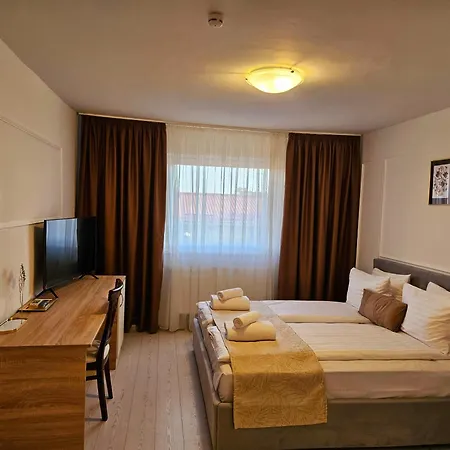 Royal Plaza Hotel