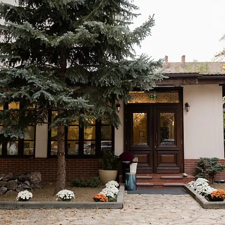 ホテル Royal Plaza By Timhotels 3*