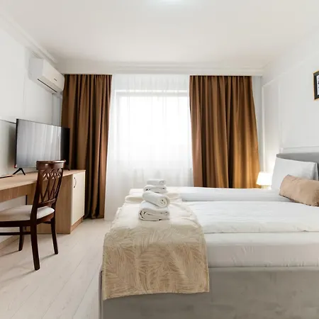 Royal Plaza By Timhotels 酒店