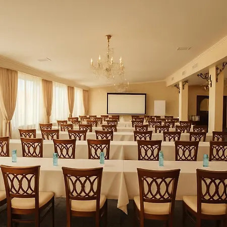 Hotel Royal Plaza By Timhotels
