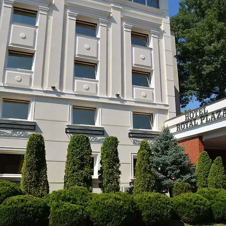 酒店 Royal Plaza By Timhotels