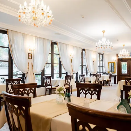 Hotel Royal Plaza By Timhotels