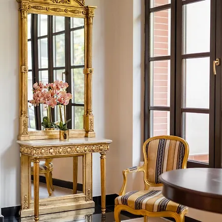 Hotel Royal Plaza By Timhotels