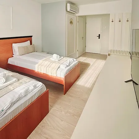 Hotel Royal Plaza By Timhotels
